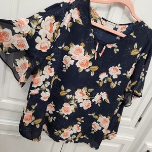 3/4 Sleeve floral top. Sz XXL